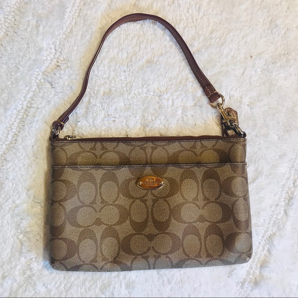 Coach Wristlet F52619 POP Pouch